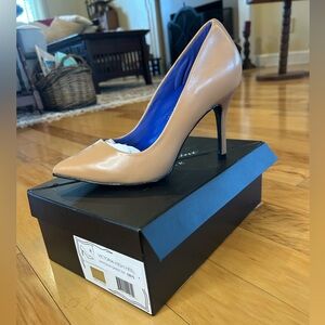 New In Box! Antonia Saint New York Victoria High Heels in Nemi Nude